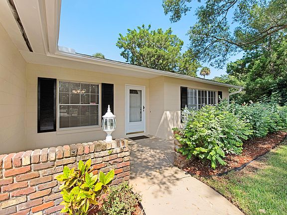 4th image of 2835 Malibu Ct