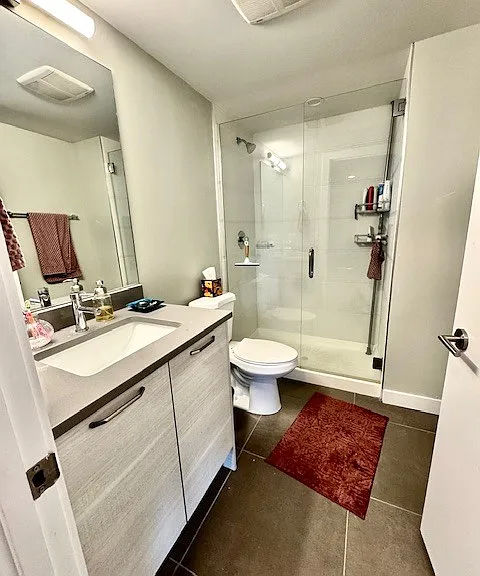 2407 W Eastwood Ave #202 — Photo 9