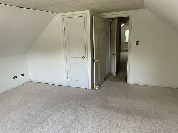 4th image of 3335 E Joppa Rd