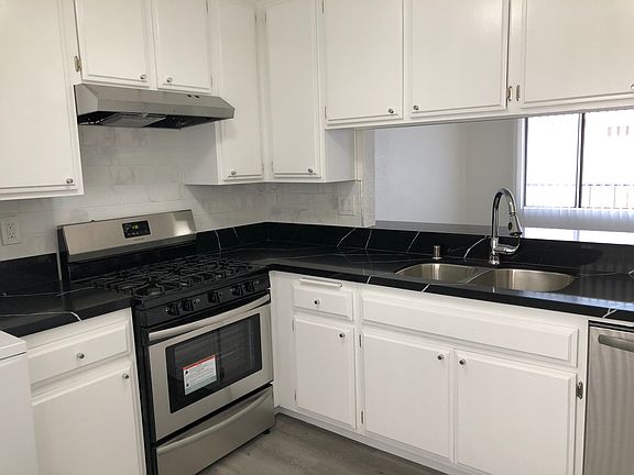 4th image of 11431 Cedar Ave APT C
