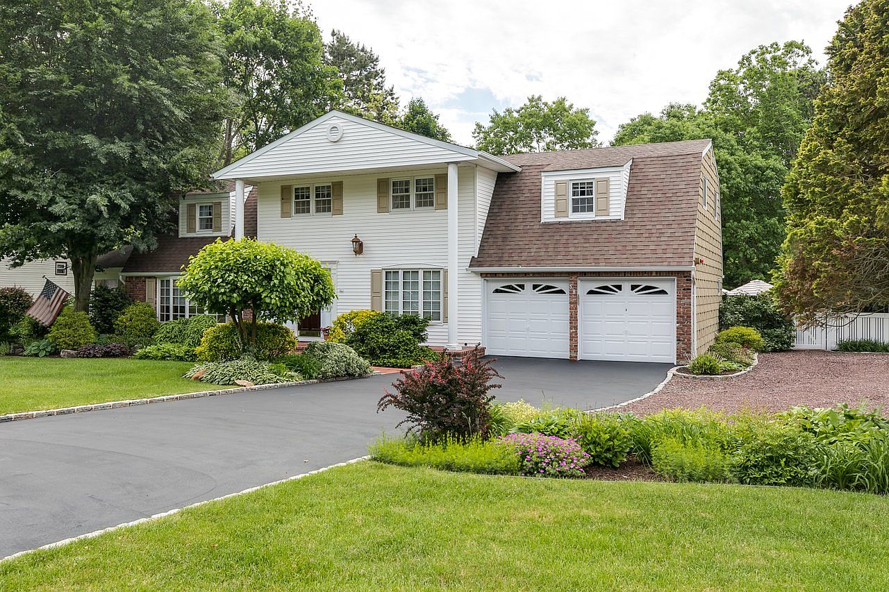 58 Wichard Blvd, Commack, NY 11725 Zillow