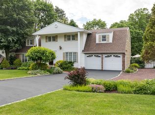 58 Wichard Blvd, Commack, NY 11725
