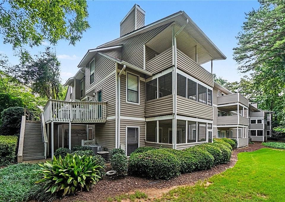 1st image of 616 Wynnes Ridge Cir SE