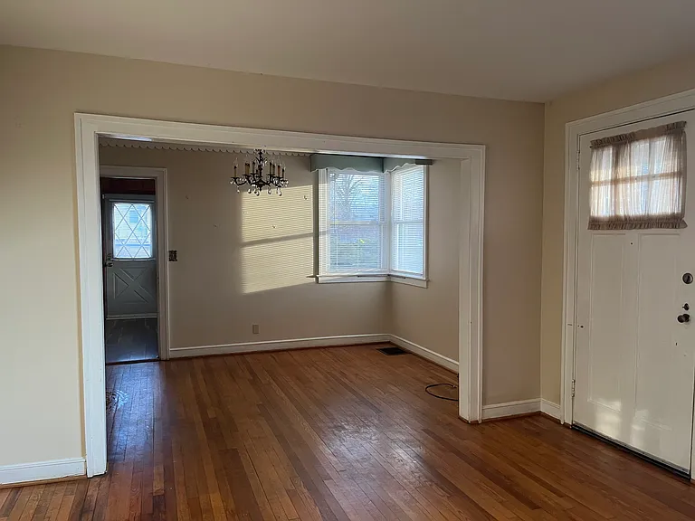 1000 Locust St — Photo 7