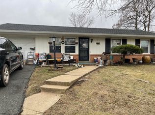 300 E Tazewell Rd, Sterling, VA 20164