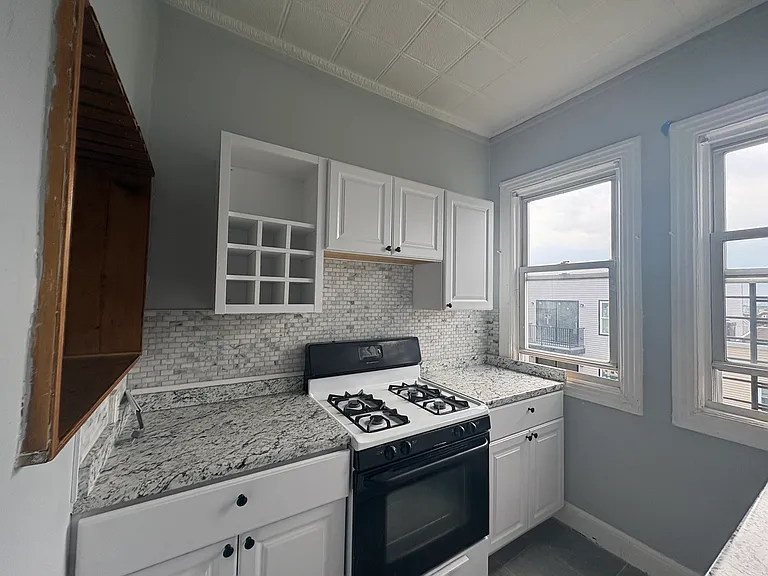 113 Garrison Ave — Photo 15