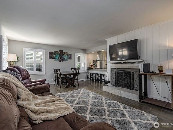 5th image of 814 117th Street S