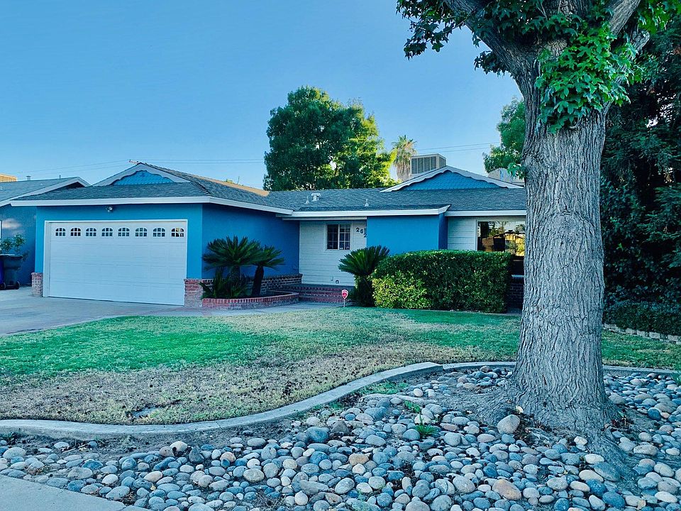 1st image of 2621 S Encina St