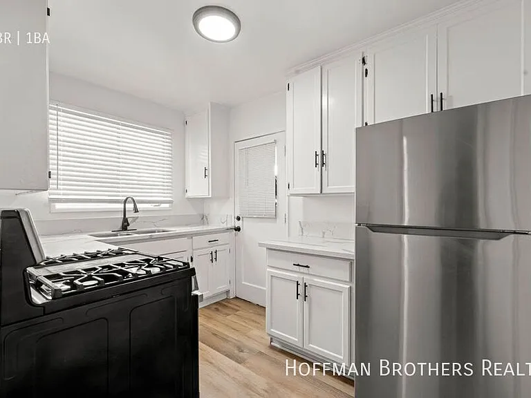 4320 Santa Rosalia Dr #A — Photo 3