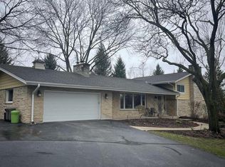 19165 Benington Dr, Brookfield, WI 53045