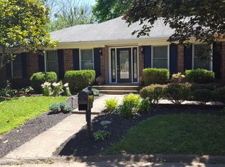 1202 Hunters Path, Goshen, KY 40026