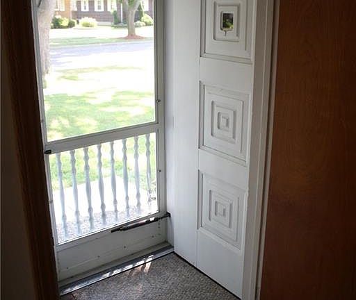3rd image of 1080 Marcia Dr