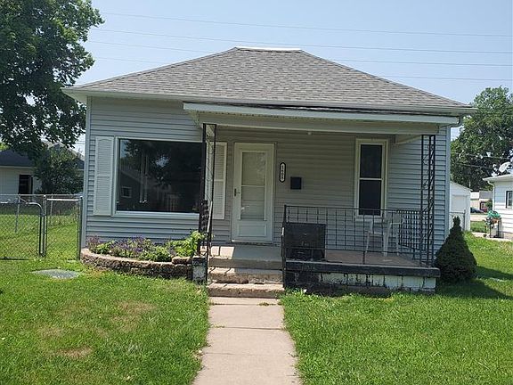 2nd image of 1608 A Ave