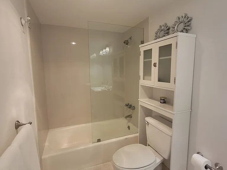 19380 Collins Ave #21 — Photo 11
