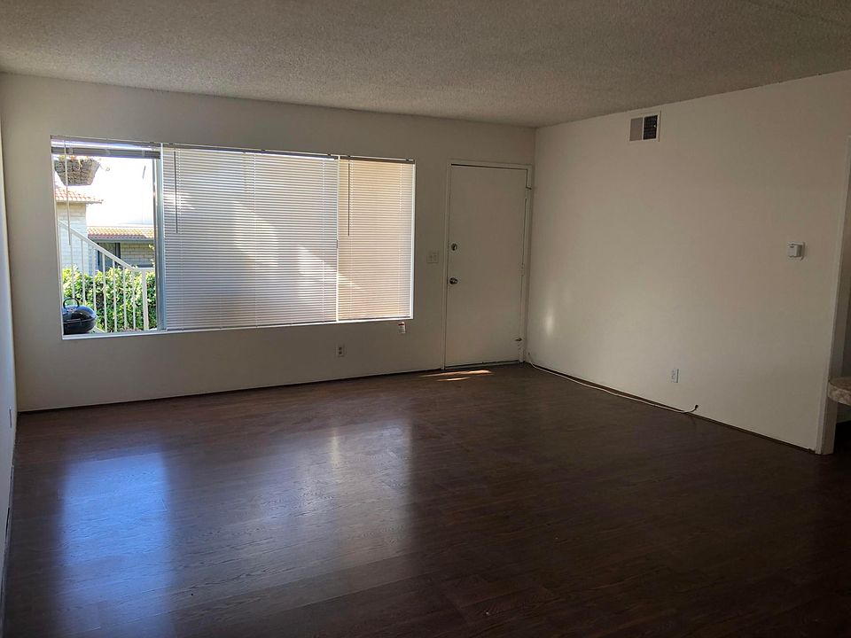 2nd image of 408 Corto Ln APT 1