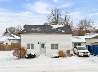 3 Ward St, Lambton Shores, ON N0M1B0