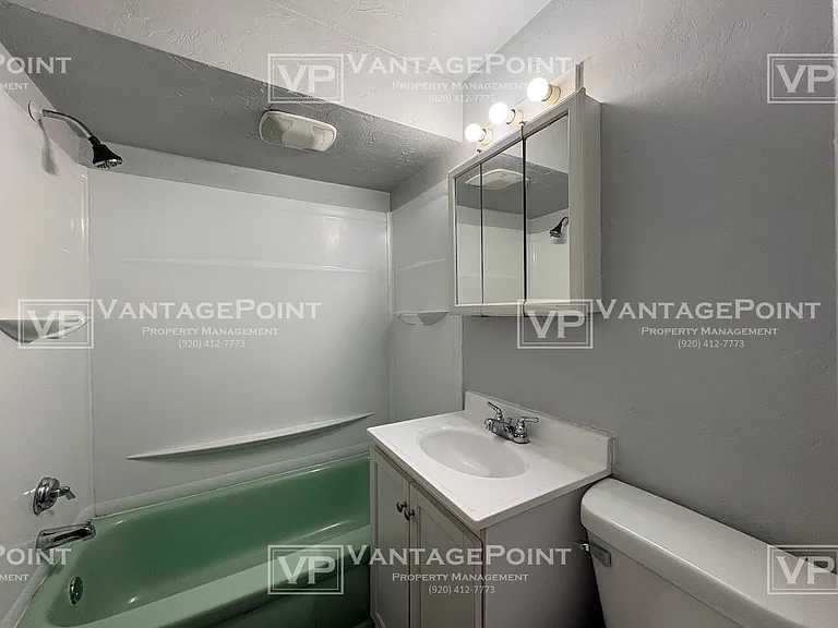 1929 S 10th St — Photo 11