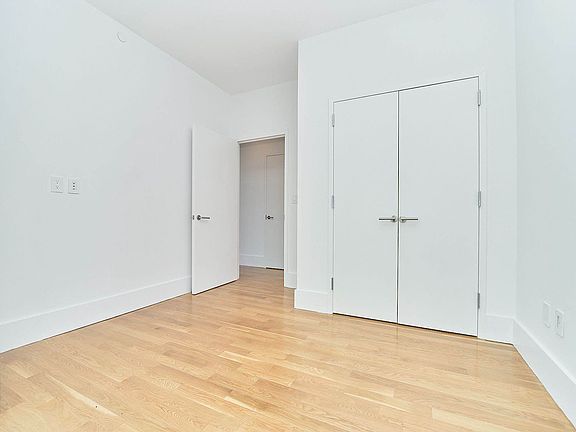 5th image of 531 Myrtle Ave #5D