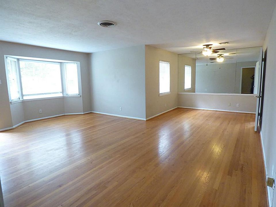 1st image of 3830 Grennoch Ln