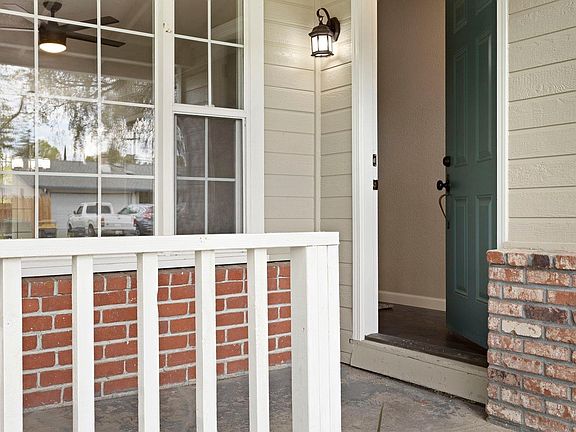 5th image of 7419 Camellia Ln