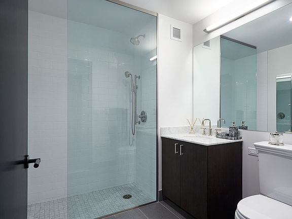 5th image of 21 W End Ave APT 2007