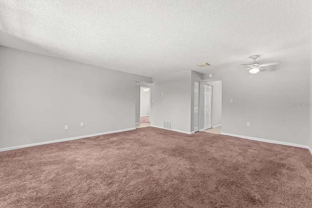 2 bed, 1.0 bath, 899 sqft, $1,350 — Photo 2