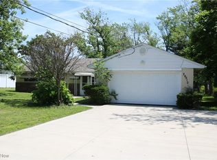 26510 Chardon Rd, Richmond Heights, OH 44143