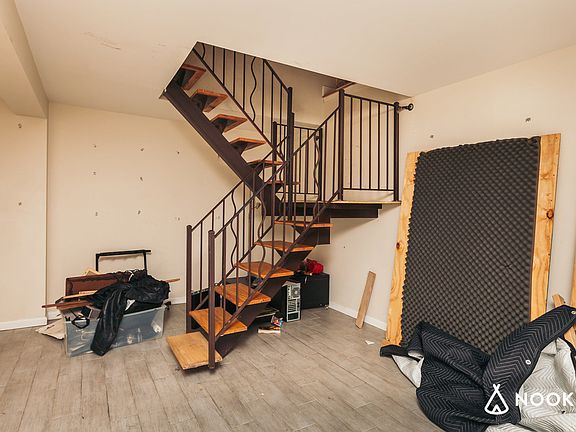 2nd image of 435 Menahan St #F1