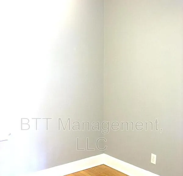8401 Greenwood Ave #3 — Photo 20