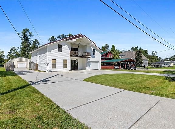 3rd image of 341 N 8th St