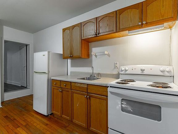 4th image of 518 E Manning St #1