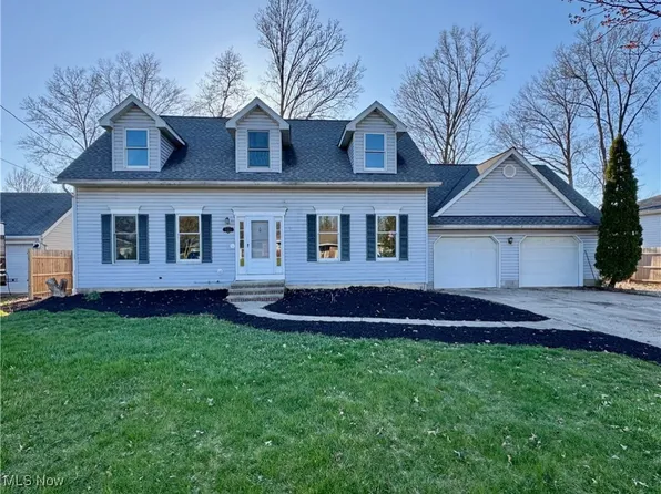 5324 Edgewood Dr, Lorain, OH 44053
