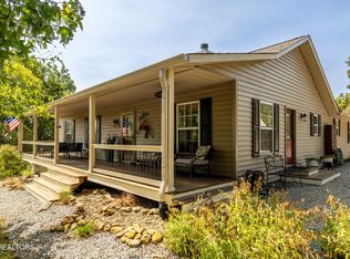 4494 Countryside W, Friendsville, TN 37737