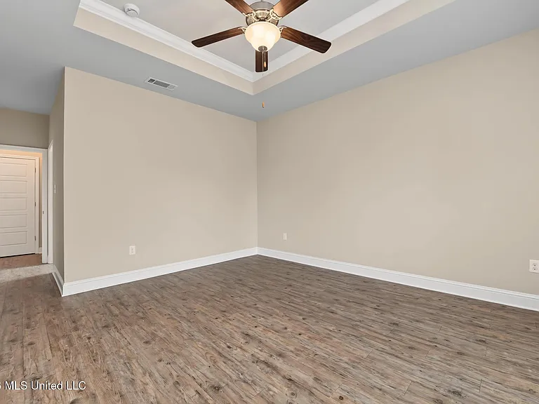 14894 Calcutta Dr — Photo 12