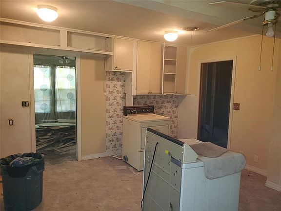 2nd image of 3114 Dogwood Park Dr