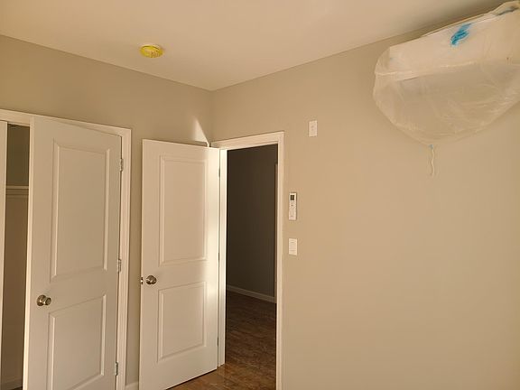 3rd image of 114 W 190th St APT 1