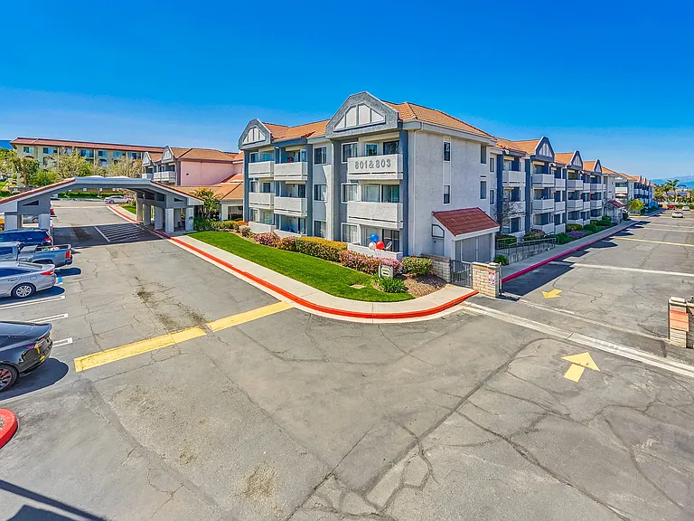 Casa Grande Senior Apartment Homes — Photo 50