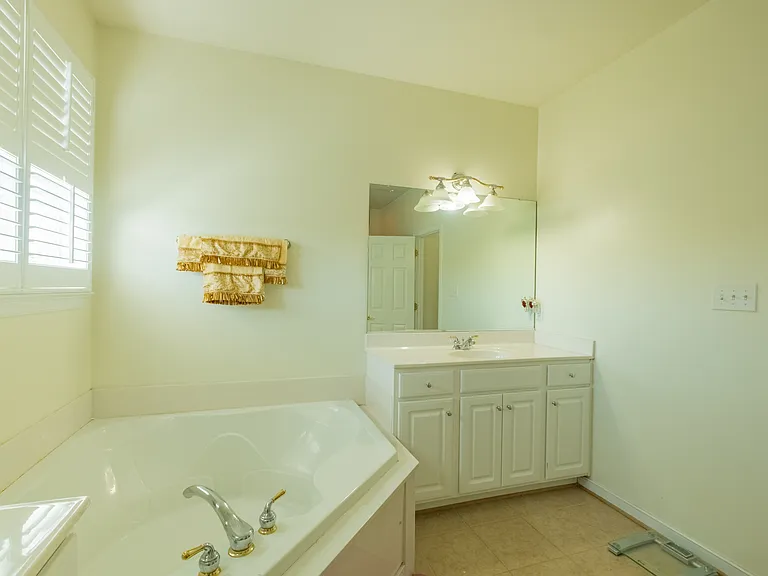 4937 Willows Green Ln — Photo 52