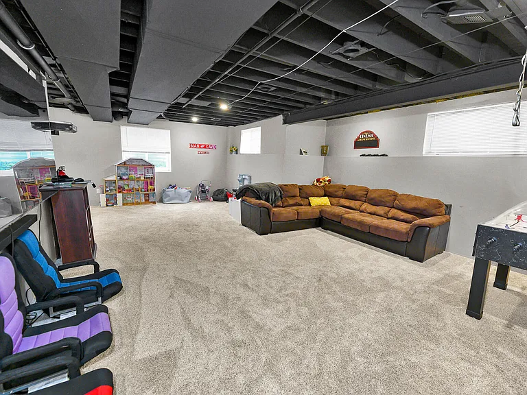 26574 Bronx Dr — Photo 34