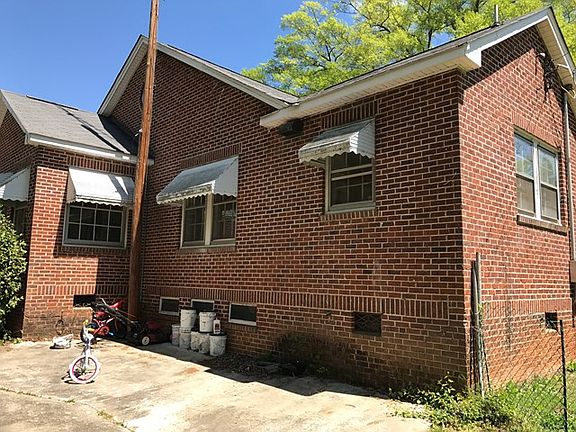 3rd image of 419 Stanley Ave