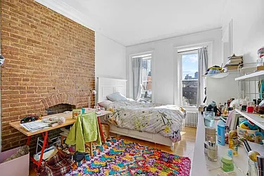 Rented by Cooper & Cooper Real Estate