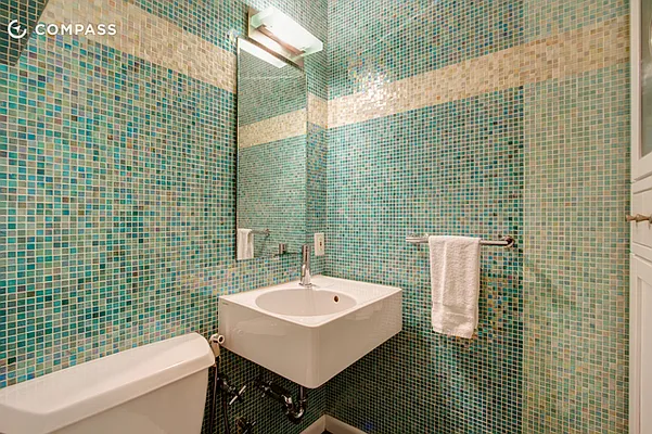 Sold by Compass | media 8