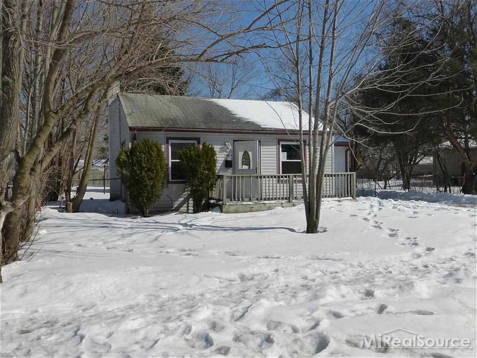 1st image of 20820 Wellington Ave