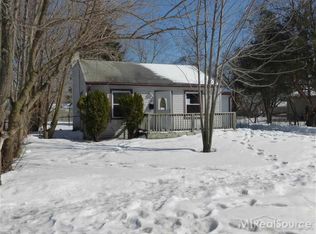 20820 Wellington Ave, Warren, MI 48089