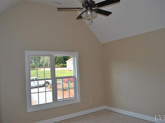 3rd image of 1040 Hooper Woods Dr Lot 1