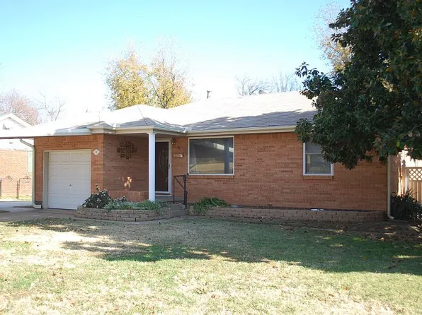 16 Burk Way, Del City, OK 73115