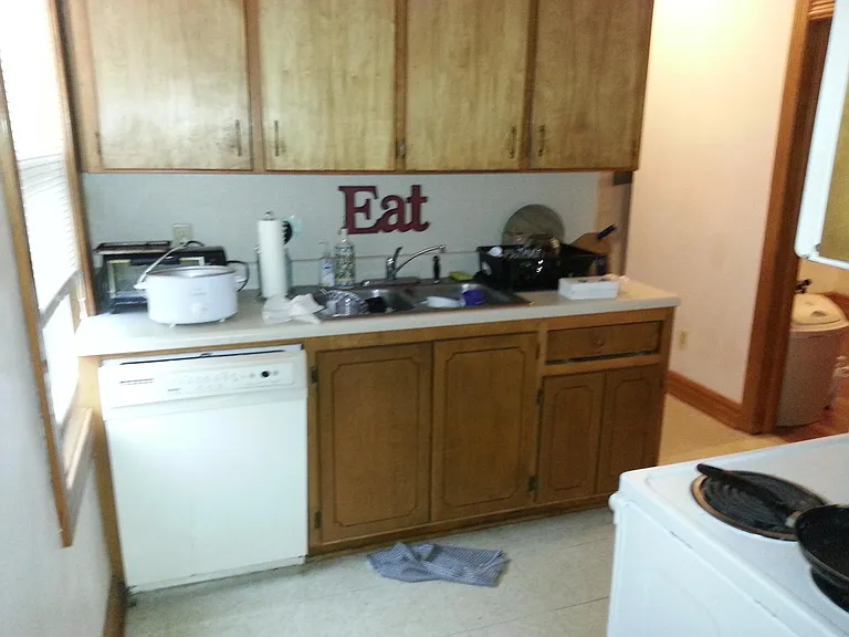 2512 Clark Ave — Photo 12