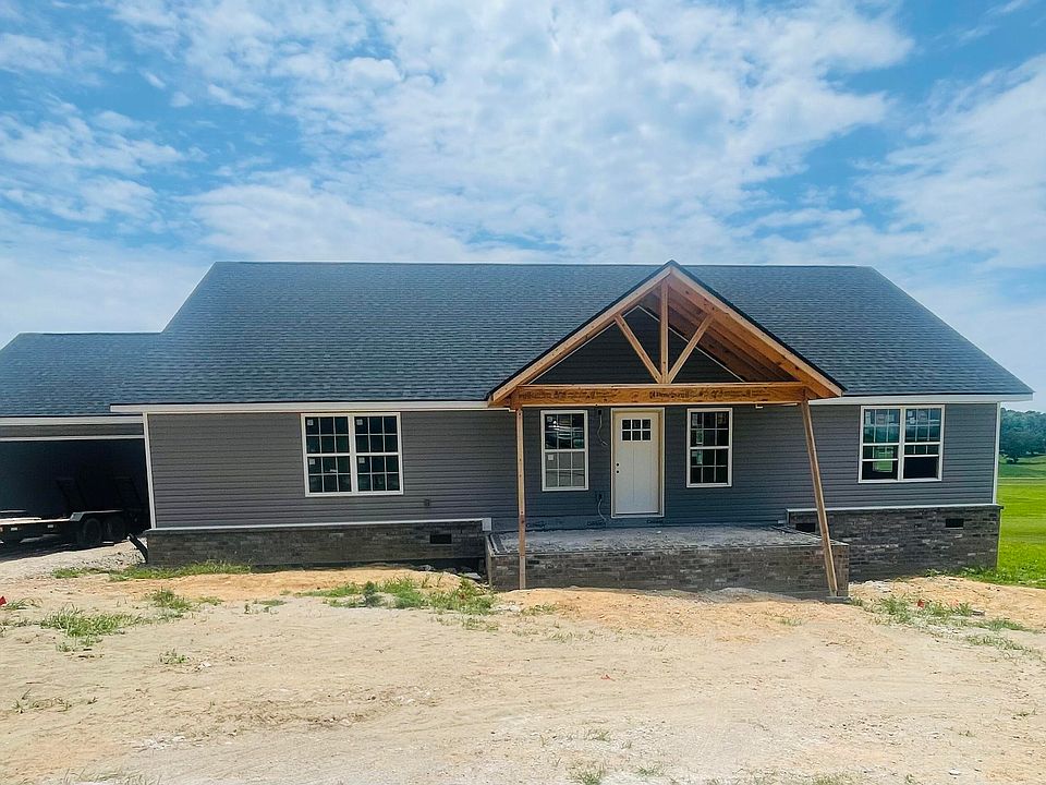 1st image of 204 McCall Ln