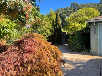 2325 Howard Ave, San Carlos, CA, 94070