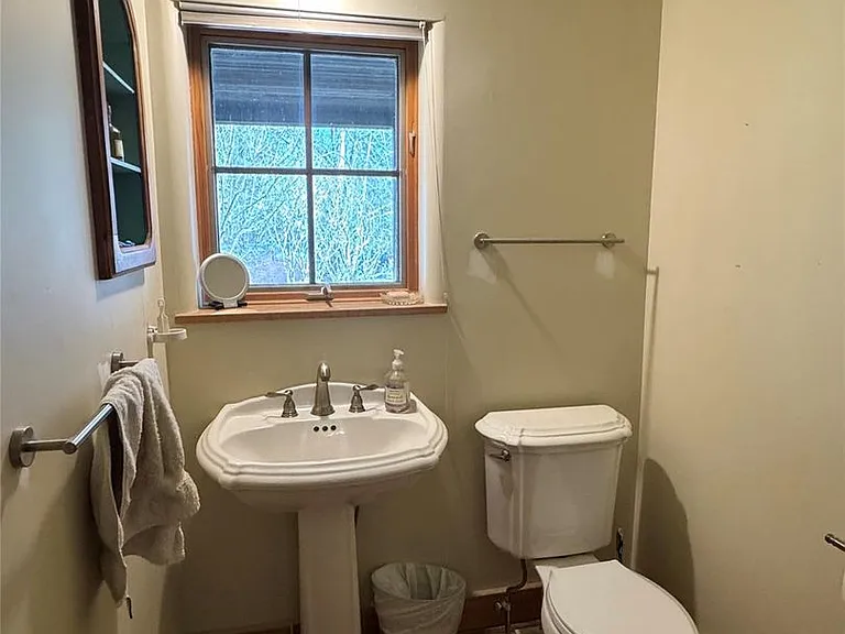 22 Knight Rd — Photo 18